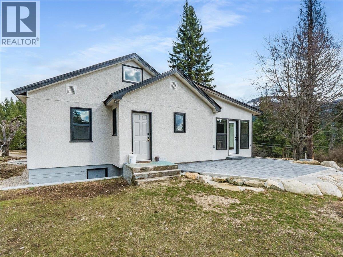  6024 Hutchins Road, Taghum