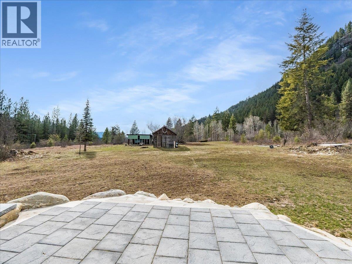  6024 Hutchins Road, Taghum