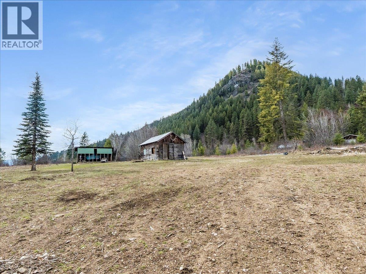  6024 Hutchins Road, Taghum