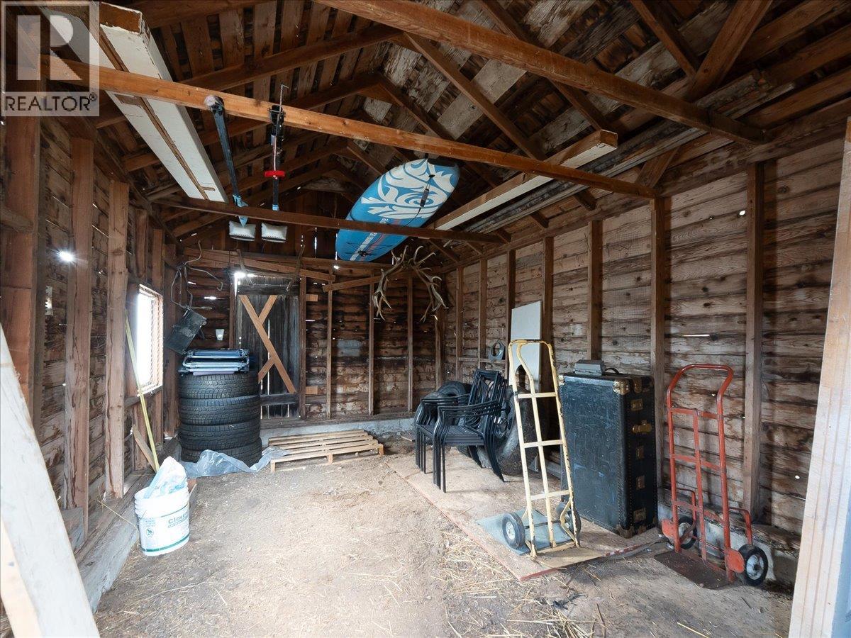  6024 Hutchins Road, Taghum