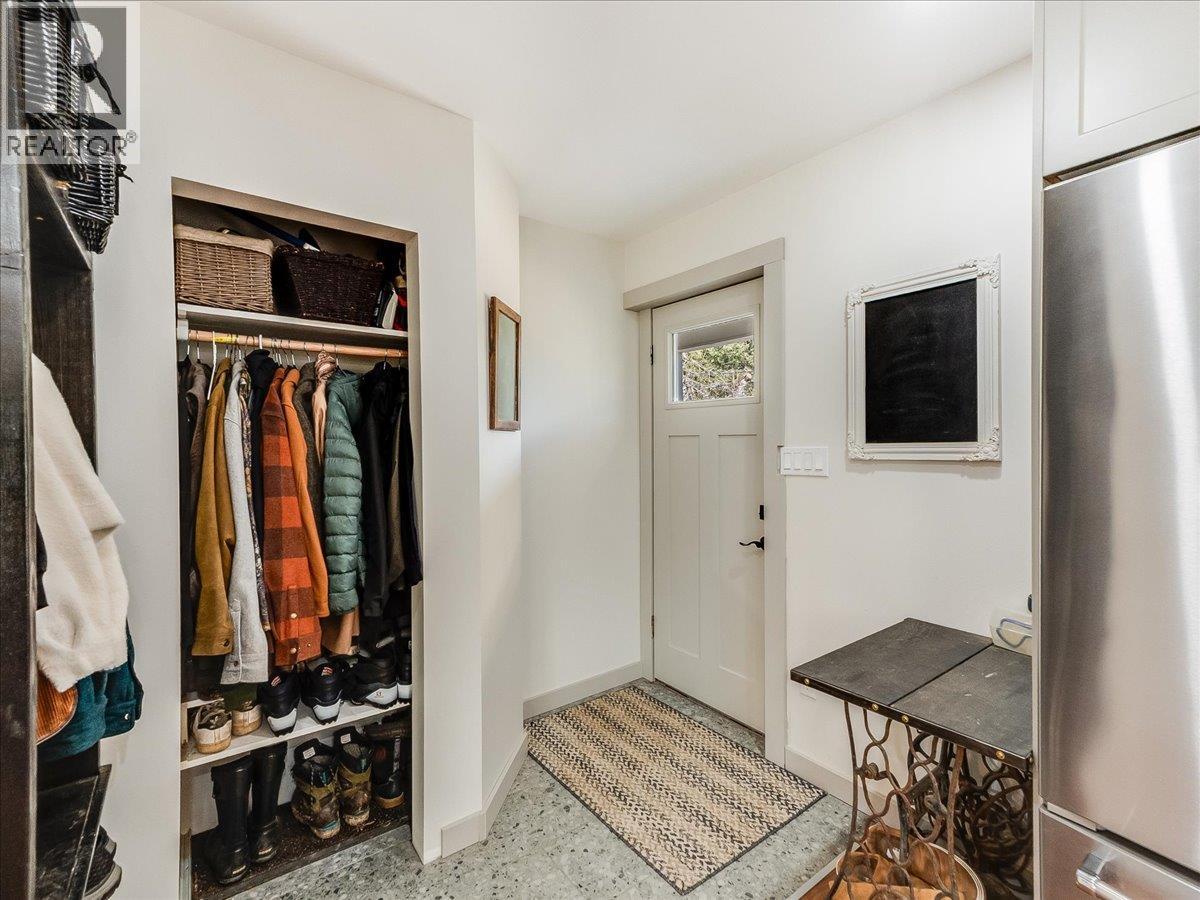  6024 Hutchins Road, Taghum