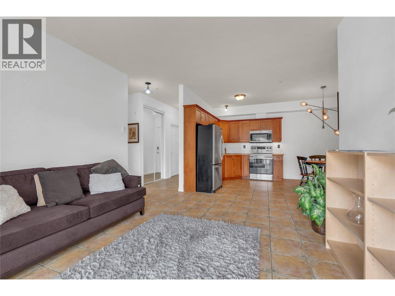 196 Wade Avenue W Unit# 306, Penticton