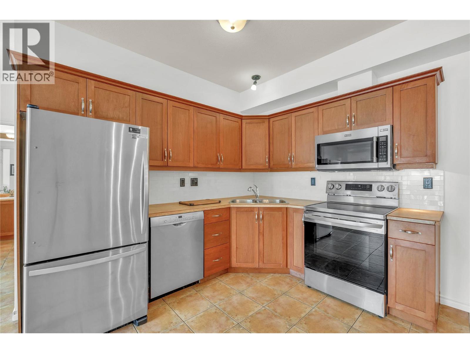 196 Wade Avenue W Unit# 306, Penticton