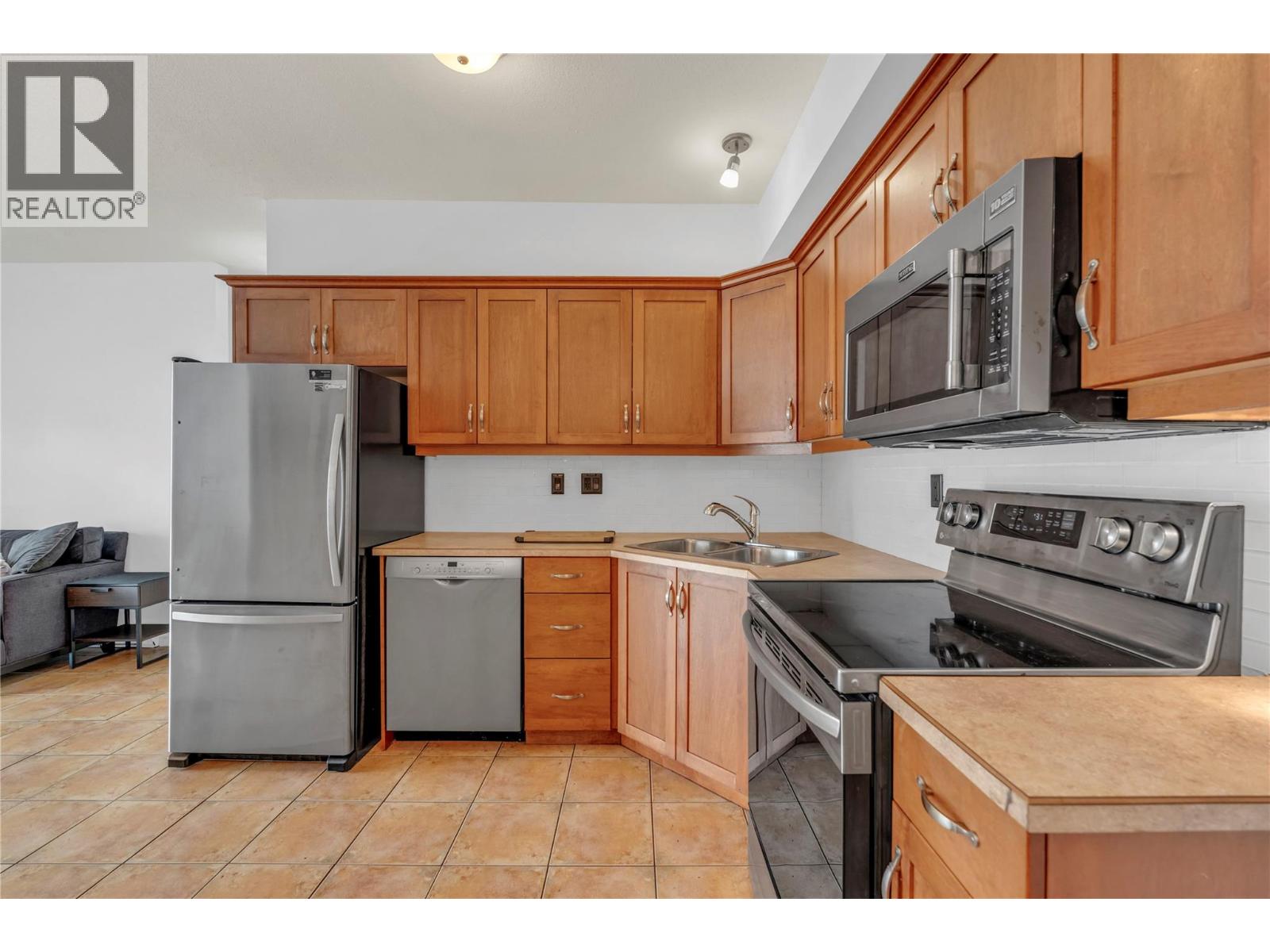 196 Wade Avenue W Unit# 306, Penticton