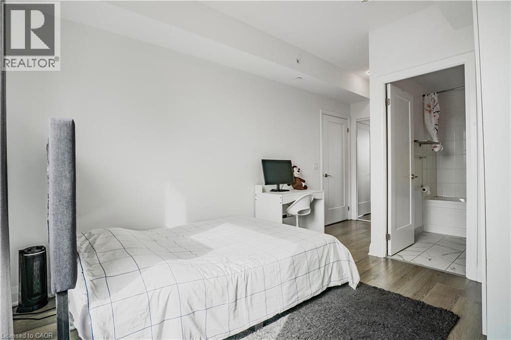 3220 SHEPPARD AVENUE E - 21