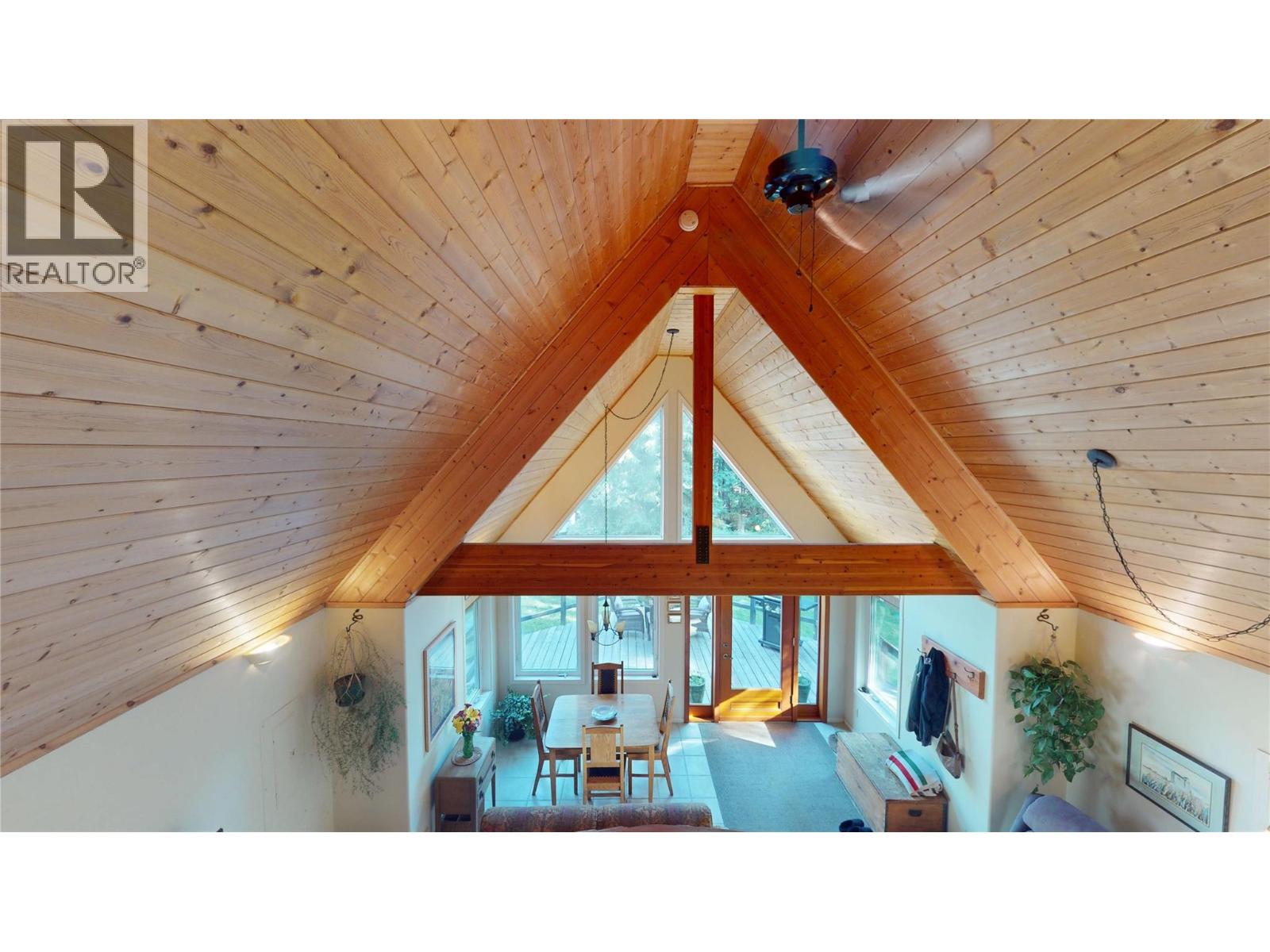 16317 Cedar Road, Crawford Bay