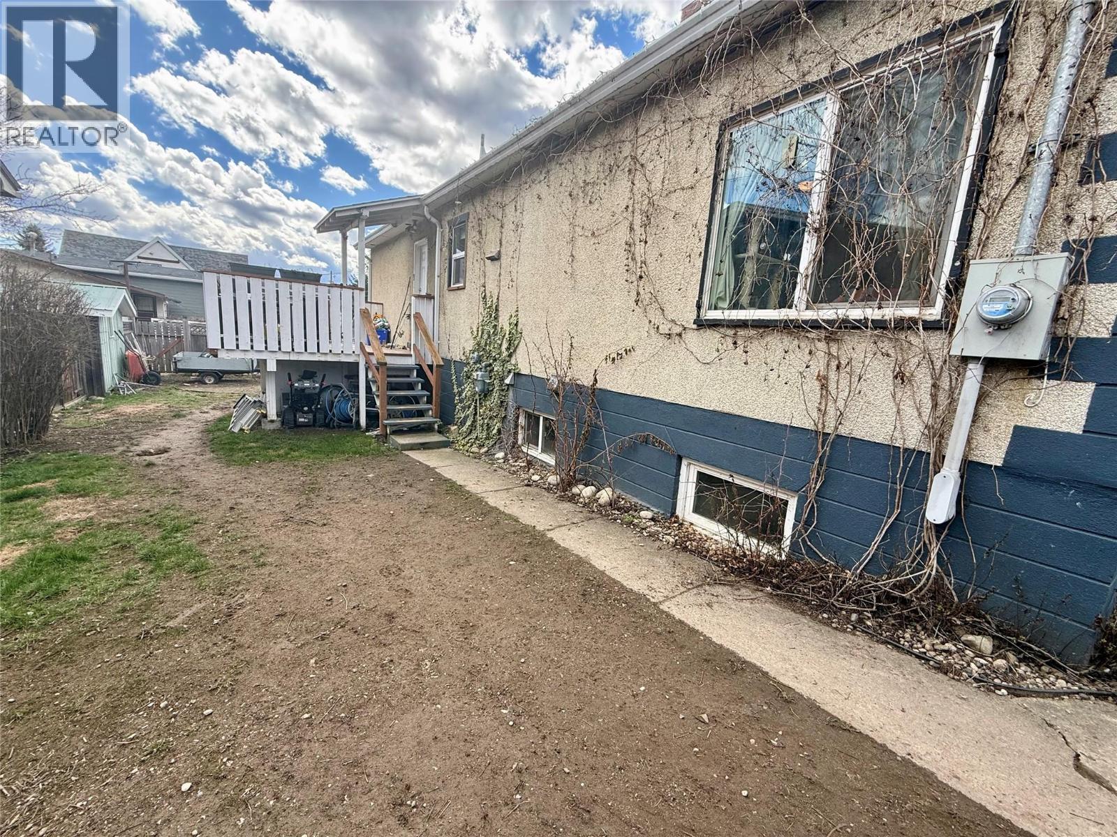  706 2nd Street, Castlegar