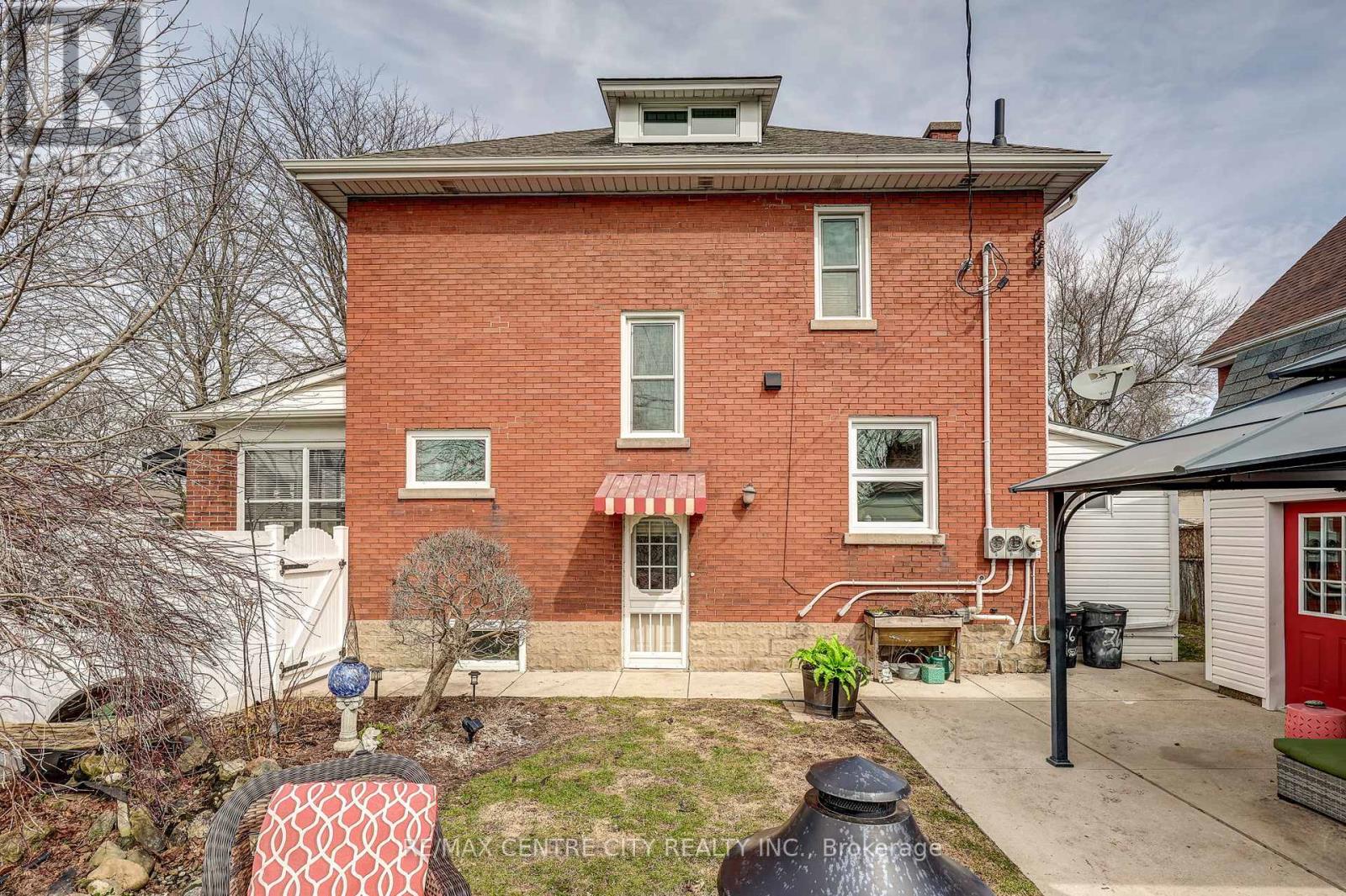 36 WILSON AVENUE Property Photo