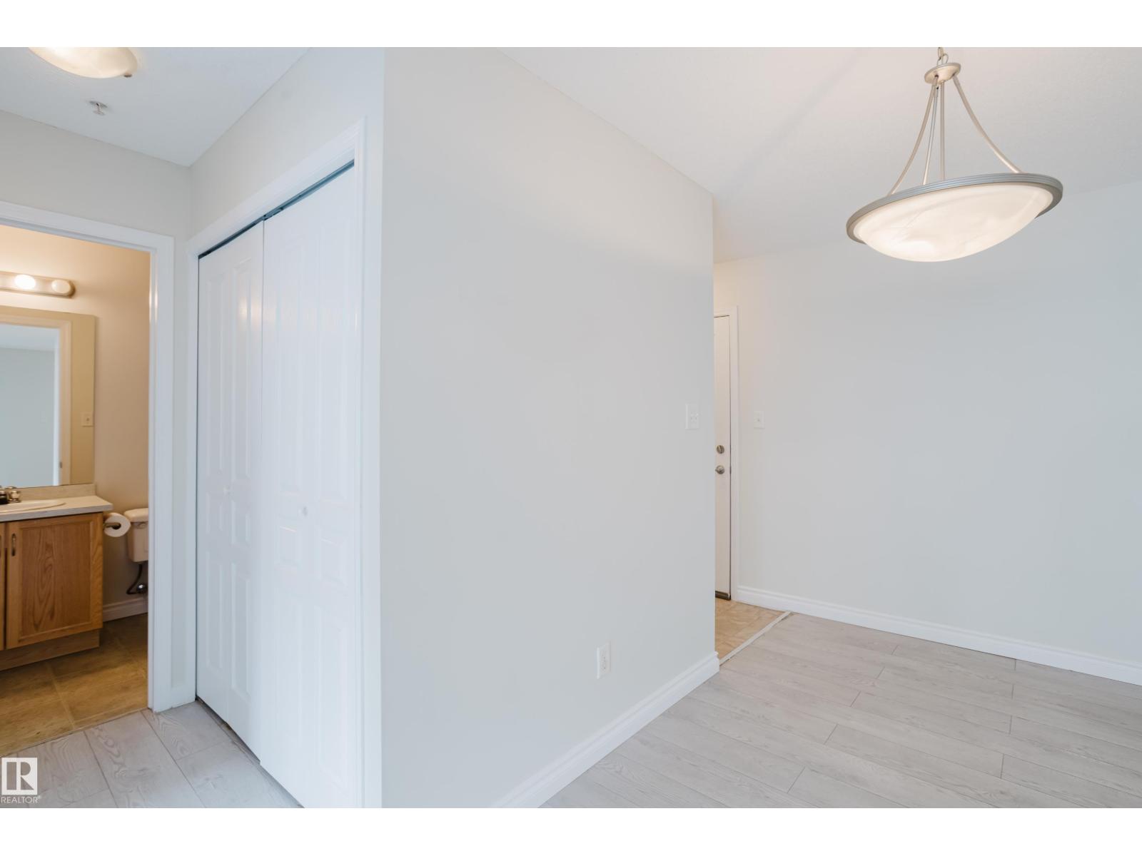 #113 309 CLAREVIEW STATION DR NW - 32