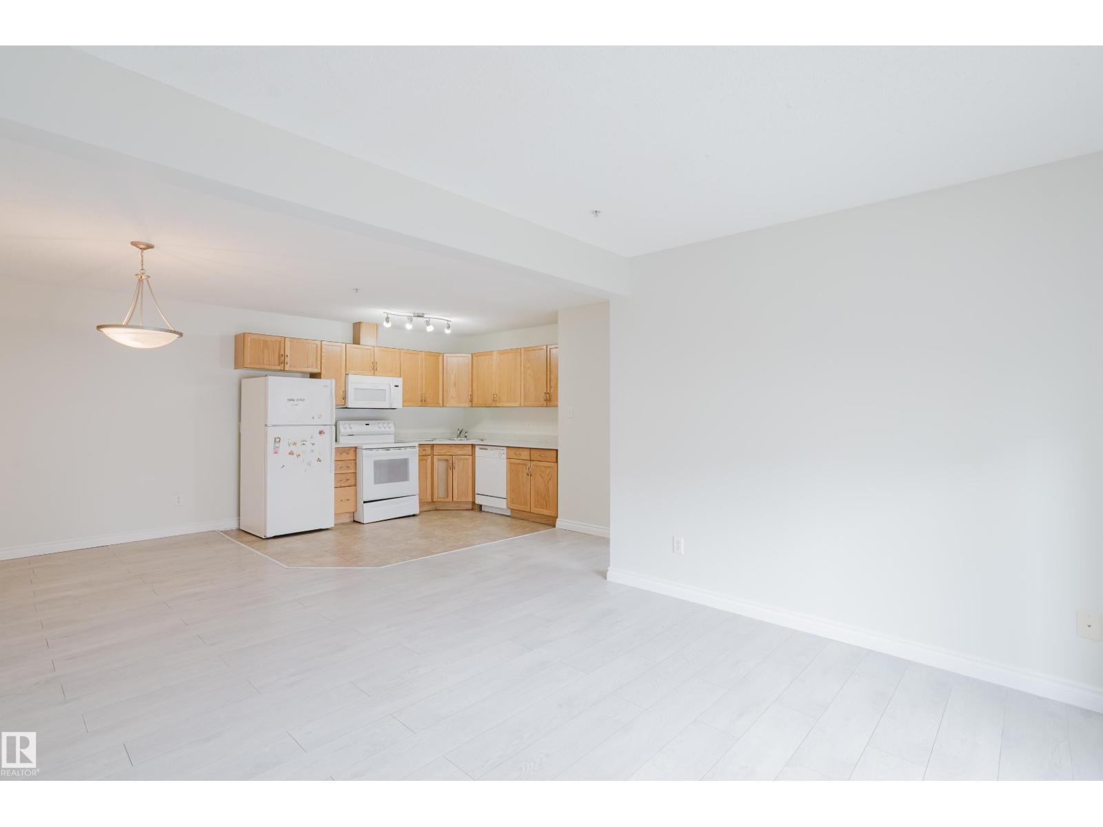 #113 309 CLAREVIEW STATION DR NW - 23