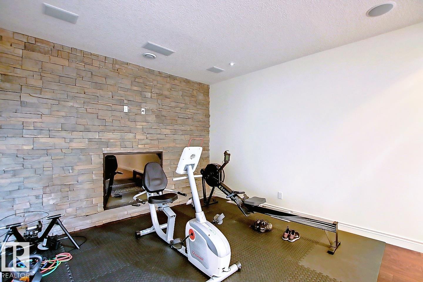 4016 MACTAGGART DR NW - 44