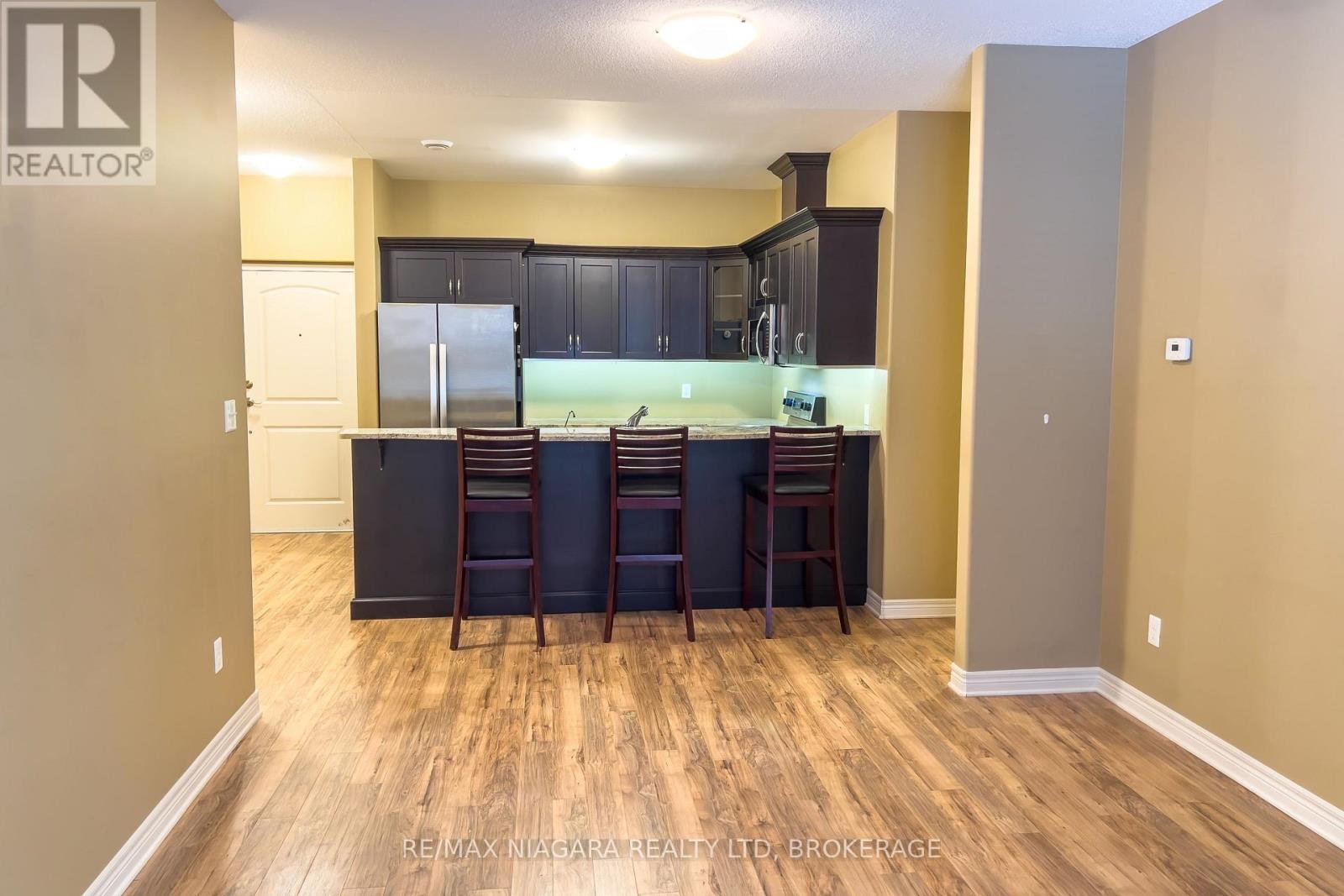 #306 2799 ST. PAUL AVENUE - 6