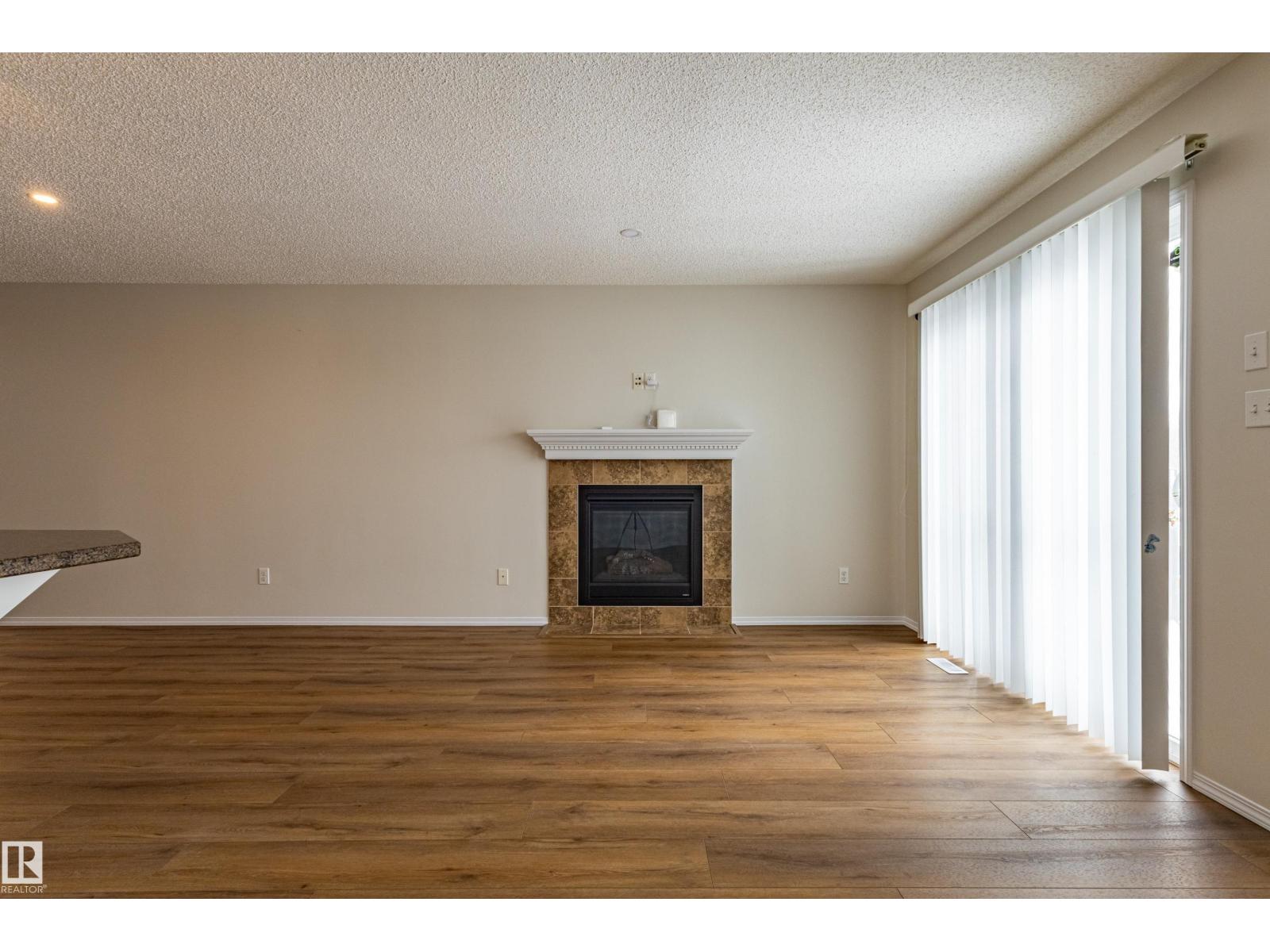 21326 61 AV NW - 14