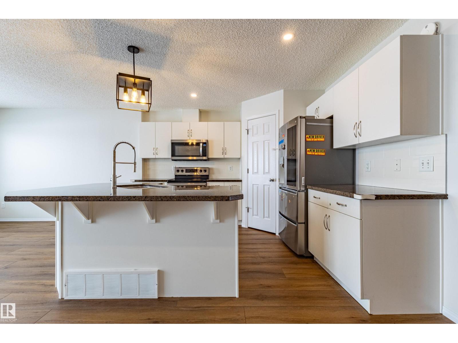 21326 61 AV NW - 6