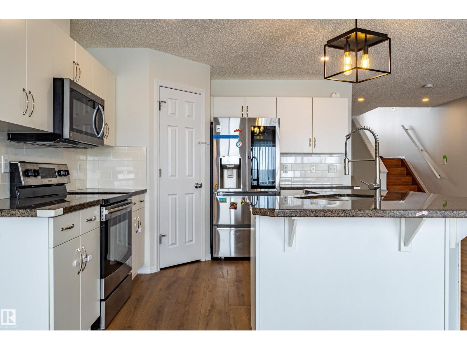 21326 61 AV NW - 7