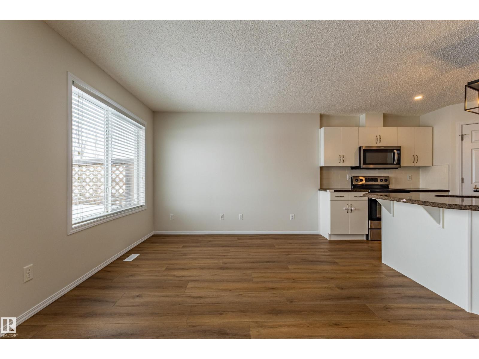 21326 61 AV NW - 11