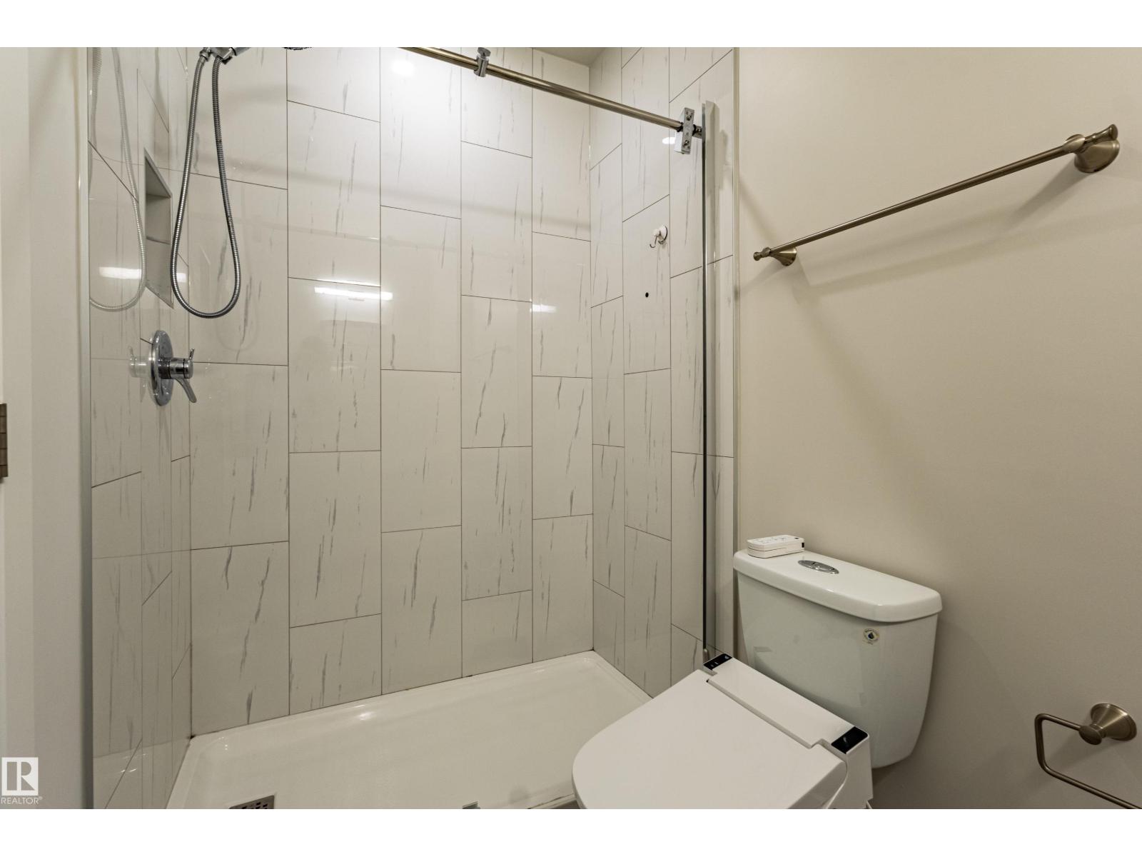 21326 61 AV NW - 43