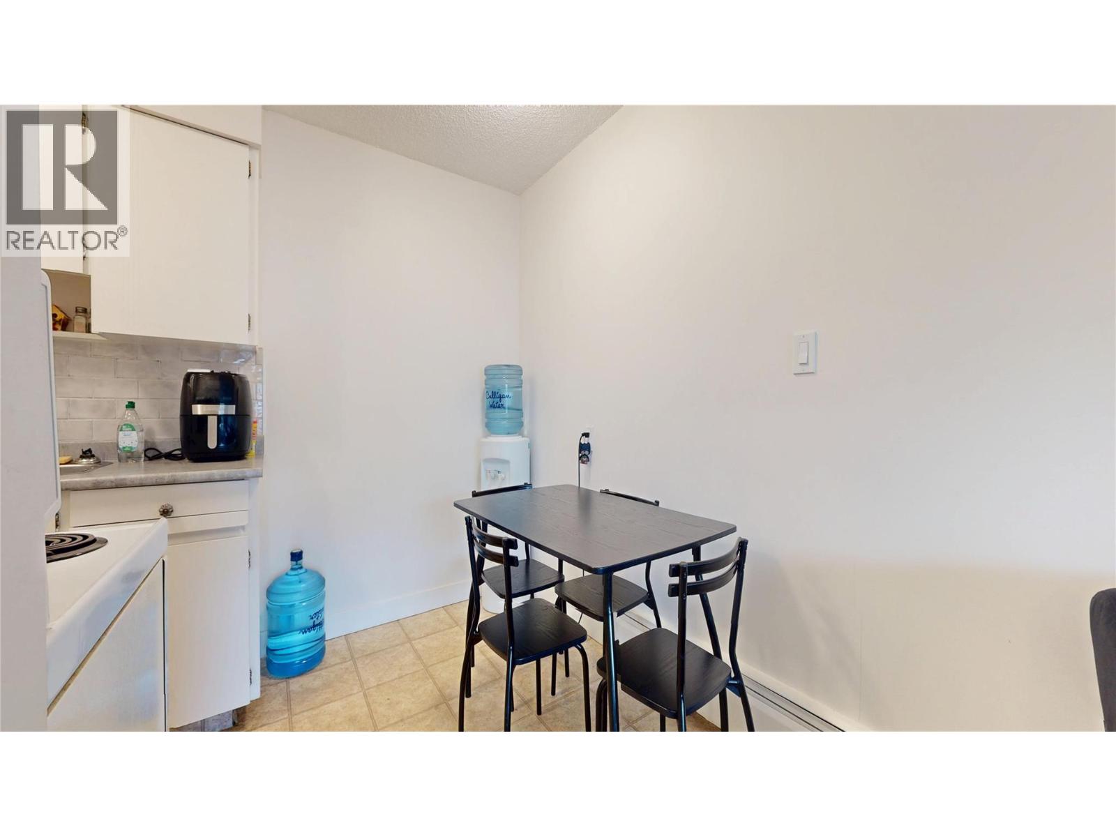 2117 2nd Street N Unit# 206, Cranbrook