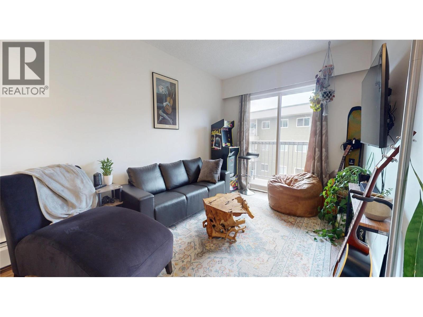 2117 2nd Street N Unit# 206, Cranbrook