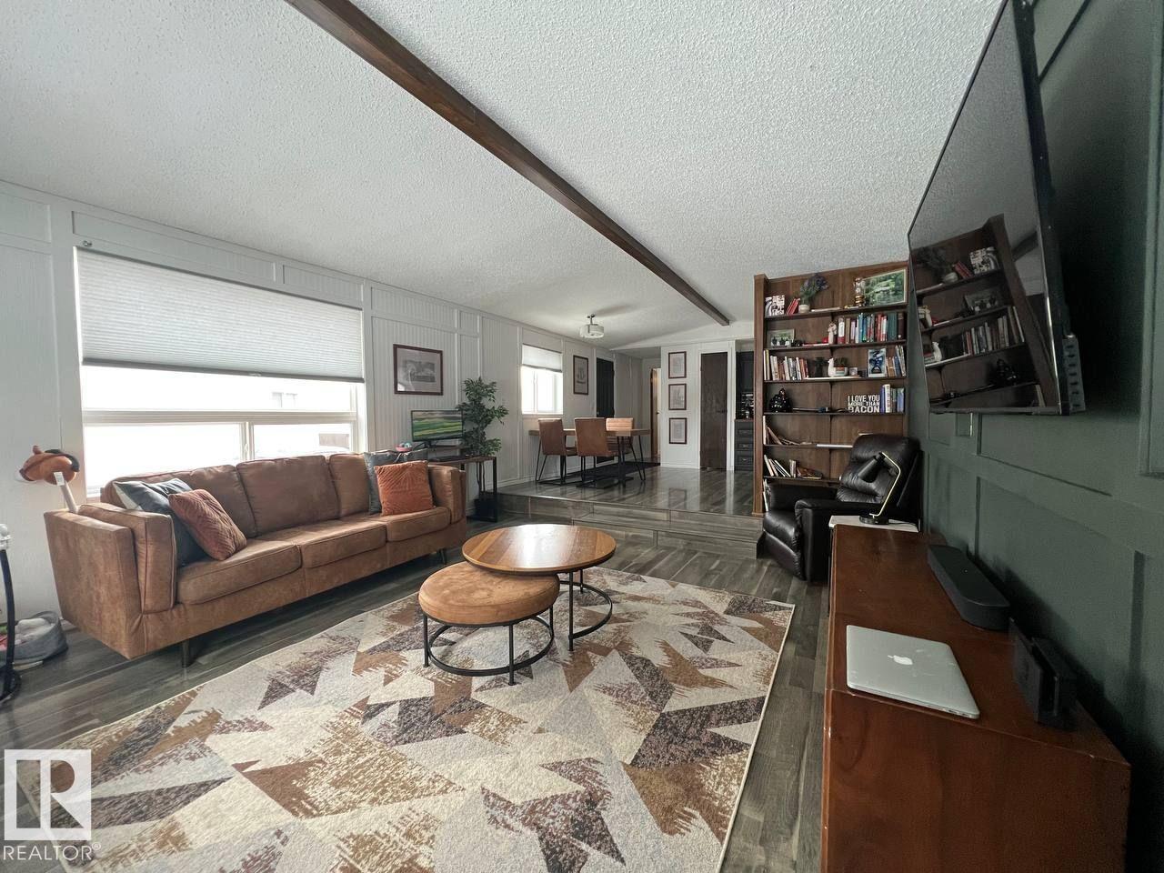 
          1032 Lakeland CR
            <br/>
            <span>Sherwood Park</span>
            , 
            <span>AB</span>
             <span>T8H1J2</span>
         - Photo 7