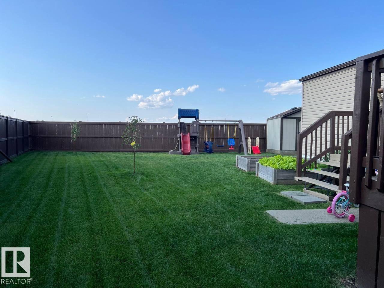 
          1032 Lakeland CR
            <br/>
            <span>Sherwood Park</span>
            , 
            <span>AB</span>
             <span>T8H1J2</span>
         - Photo 16