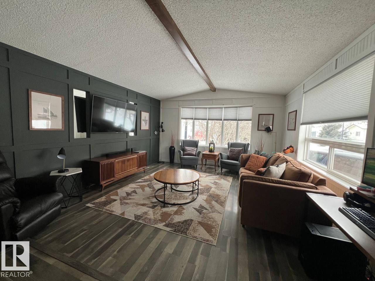 
          1032 Lakeland CR
            <br/>
            <span>Sherwood Park</span>
            , 
            <span>AB</span>
             <span>T8H1J2</span>
         - Photo 9