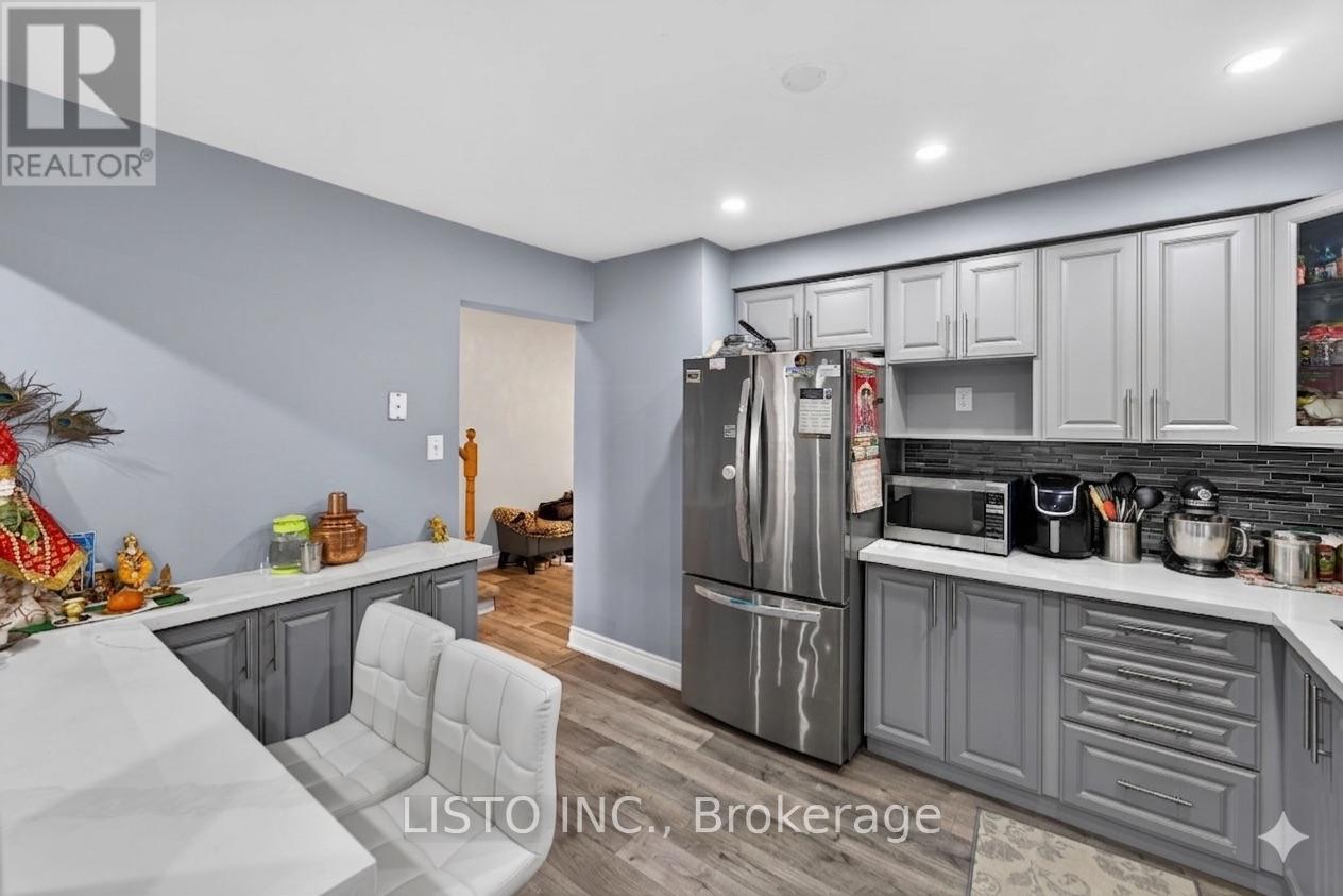 106 TIMBER MILL AVENUE N - 9