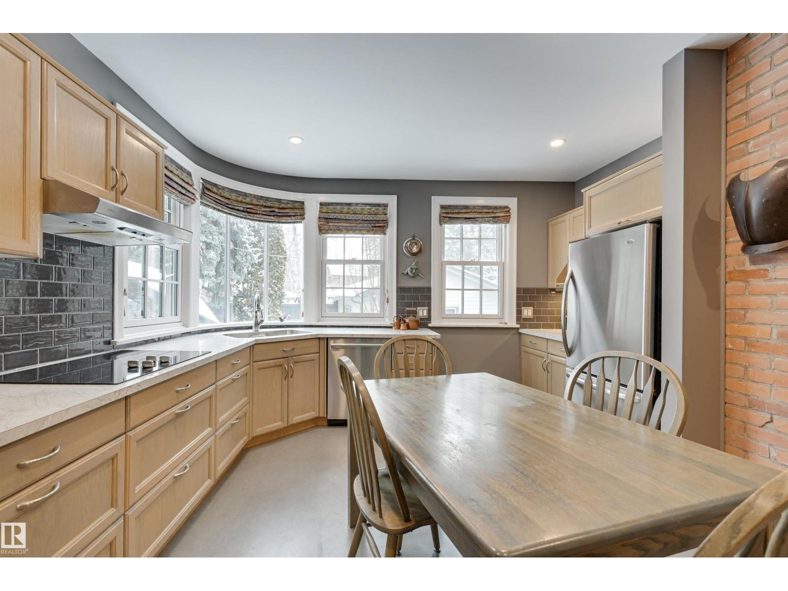 106 ST GEORGE'S CR NW, Edmonton