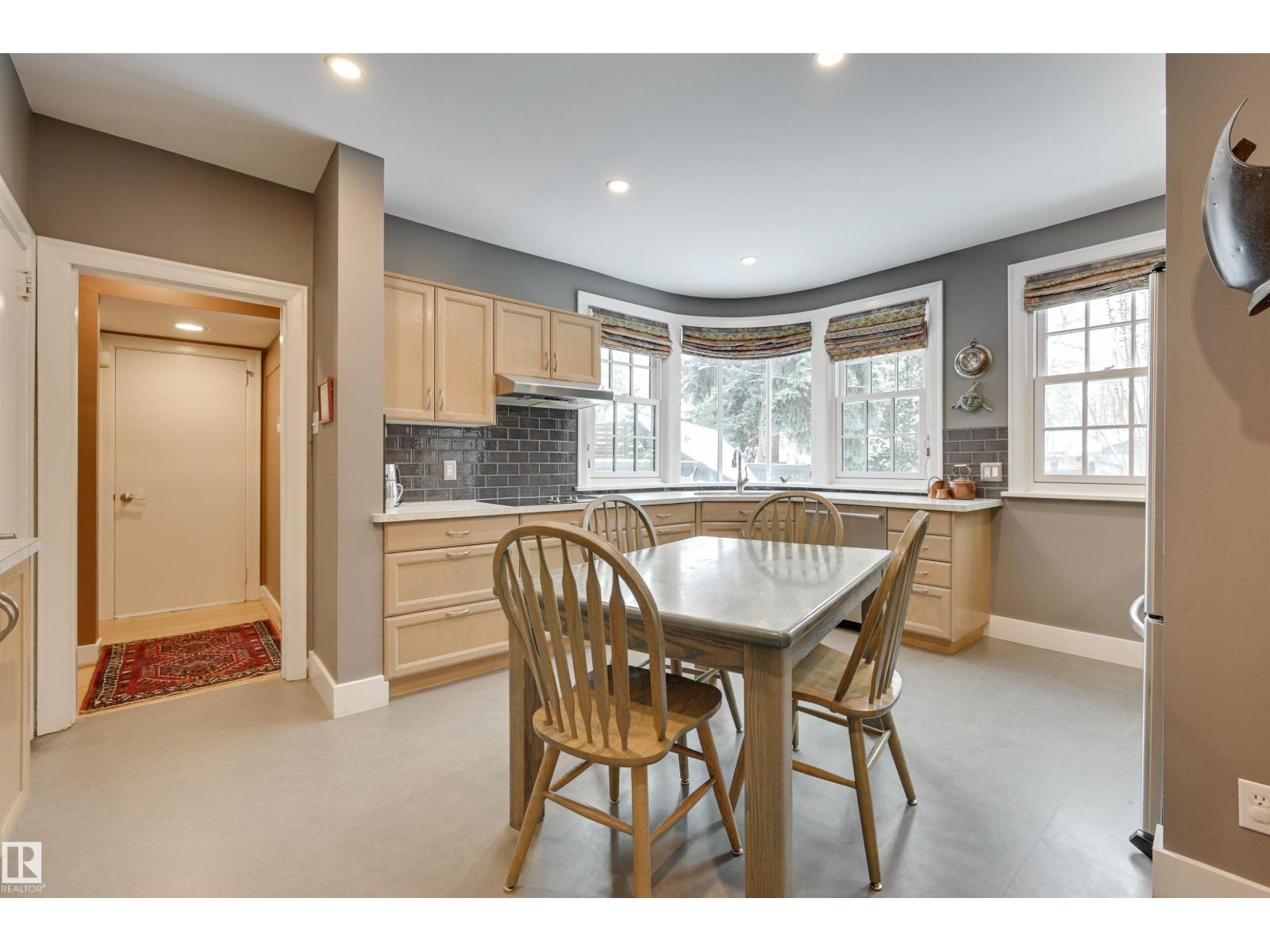 106 ST GEORGE'S CR NW, Edmonton