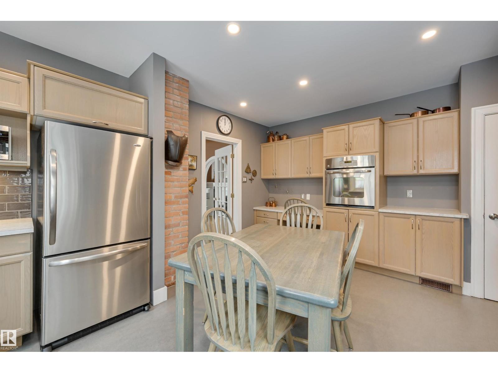 106 ST GEORGE'S CR NW, Edmonton