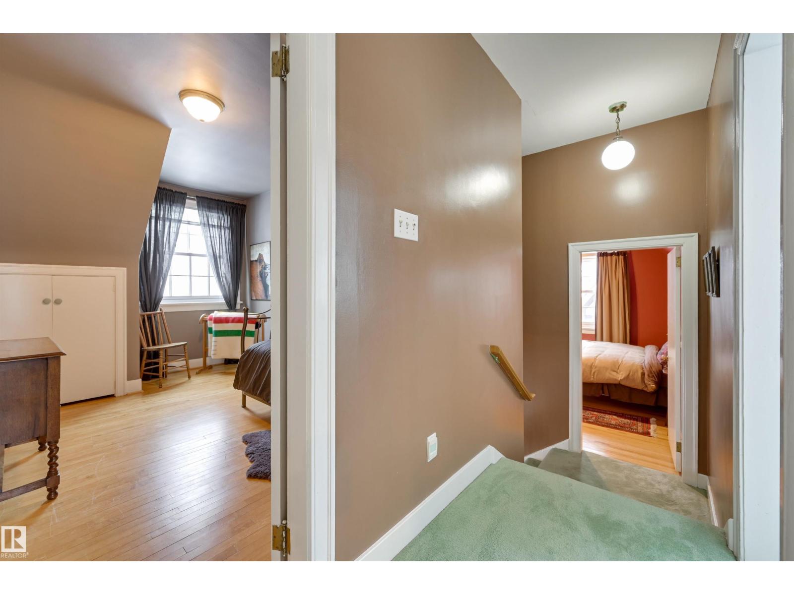 106 ST GEORGE'S CR NW, Edmonton