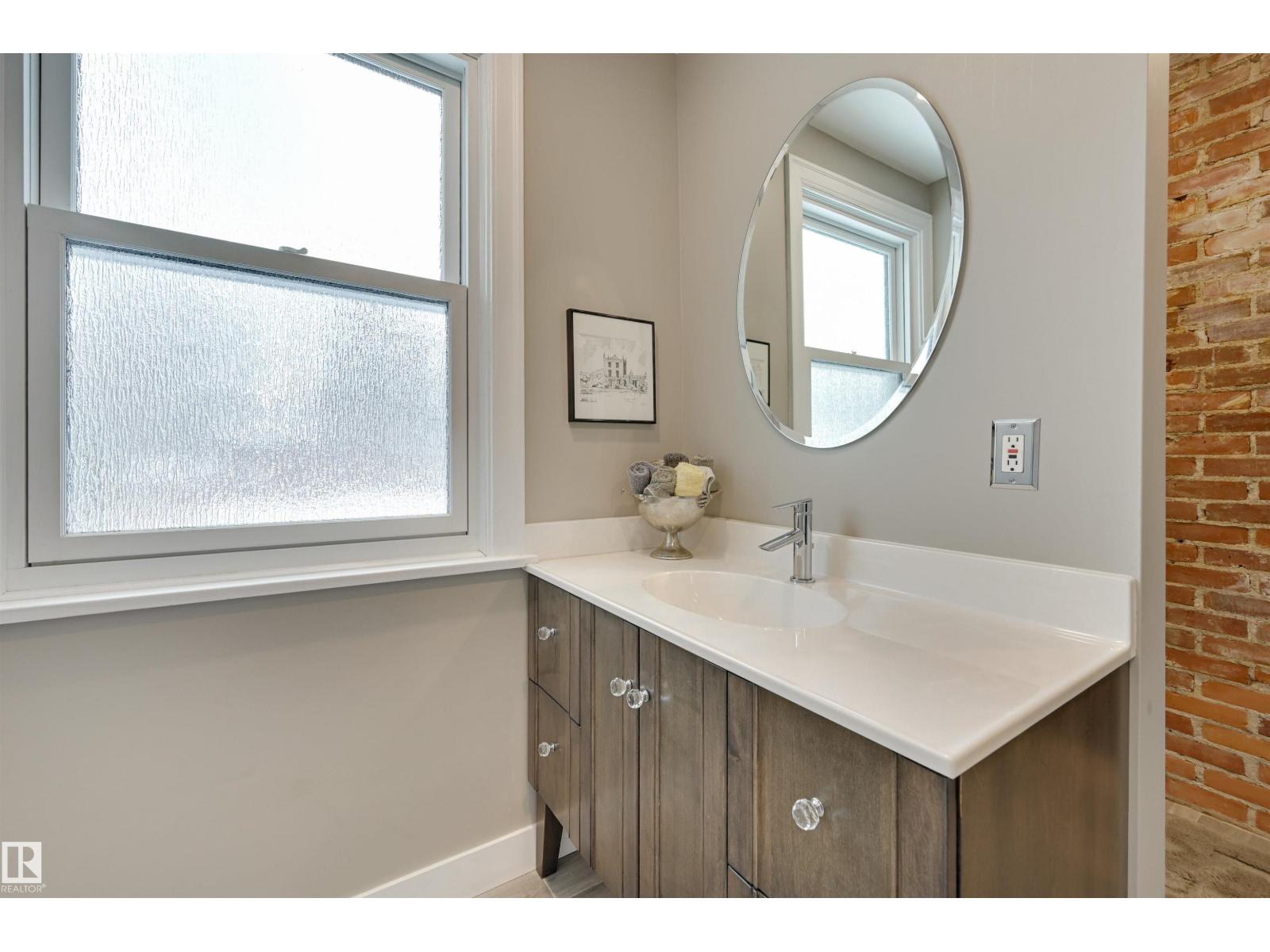 106 ST GEORGE'S CR NW, Edmonton