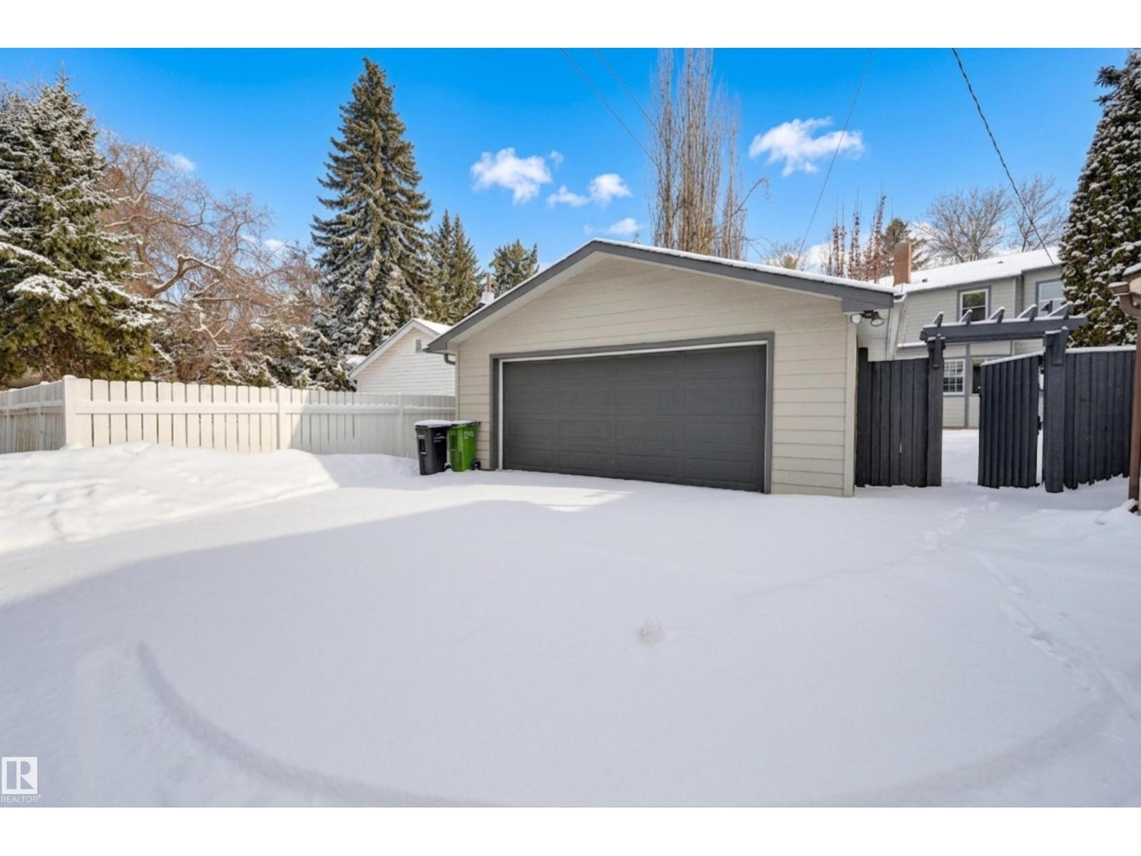 106 ST GEORGE'S CR NW, Edmonton