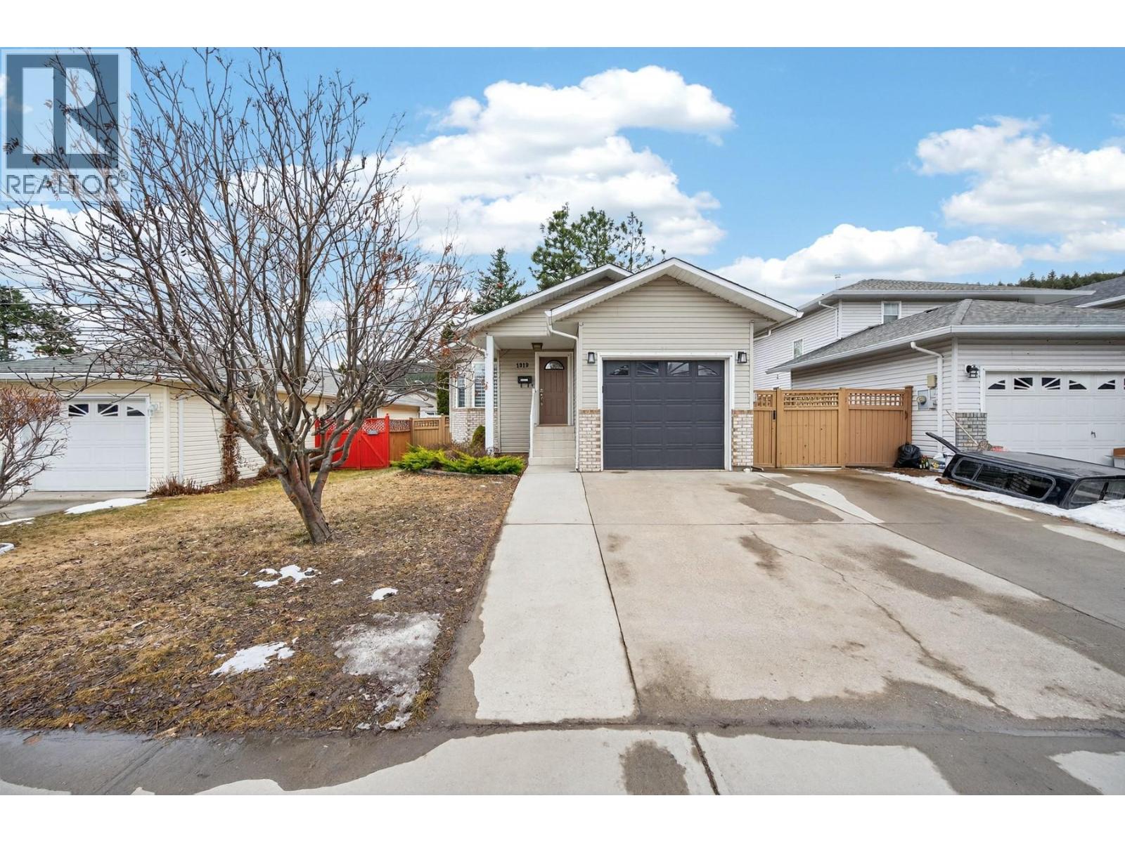 1919 Ash Wynd, Kamloops