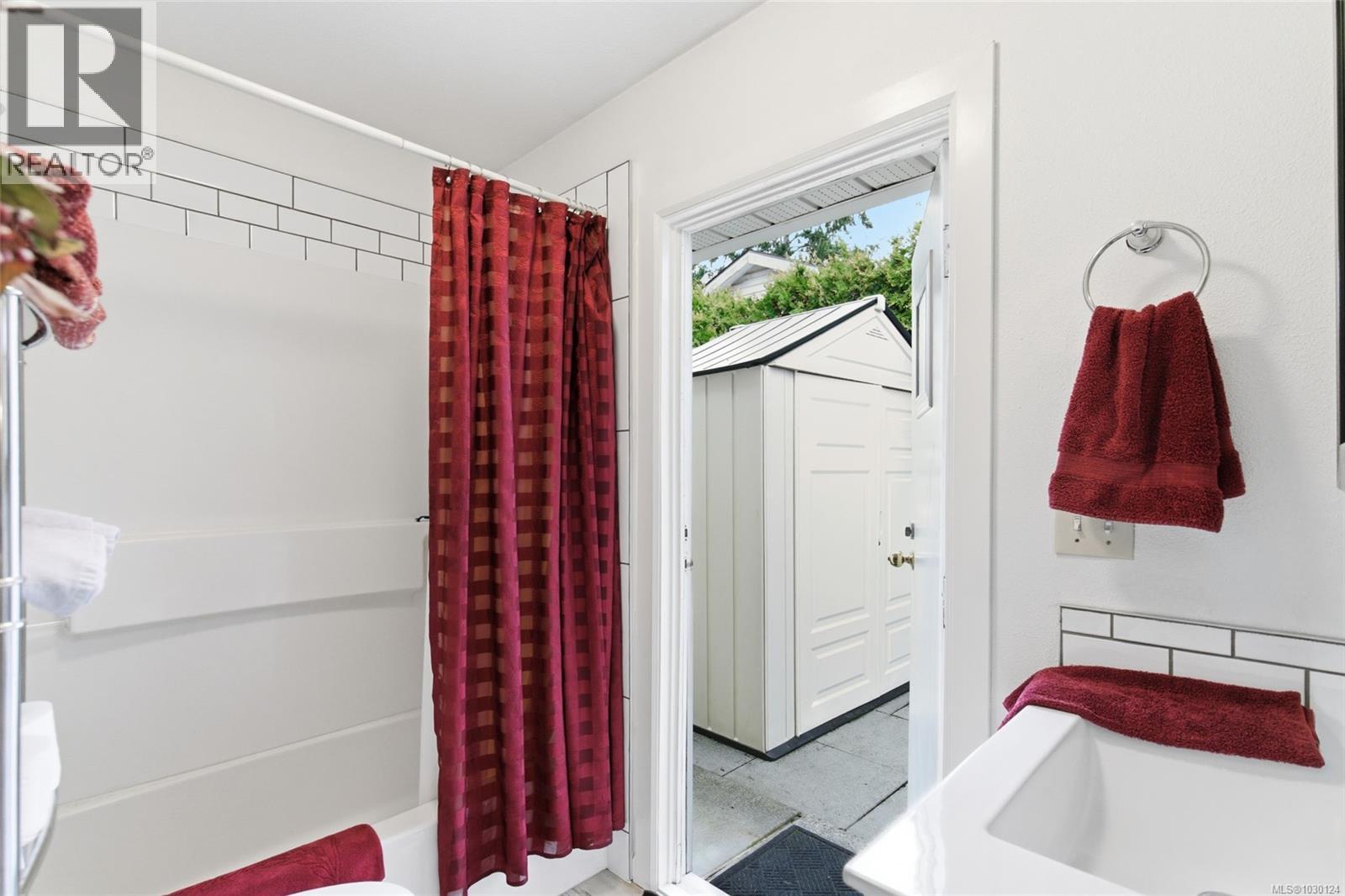 652 Ermineskin Ave - 15