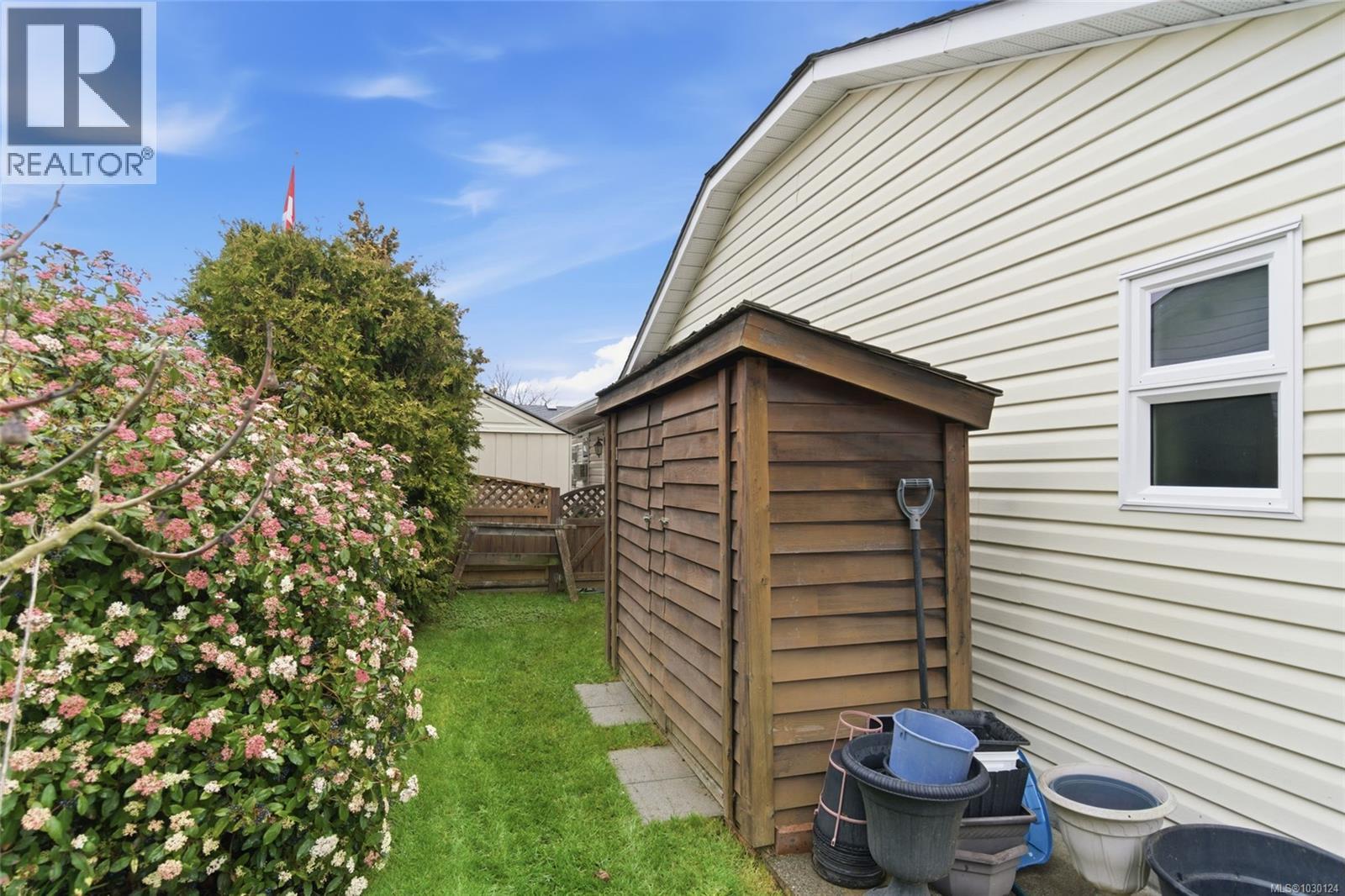 652 Ermineskin Ave - 34