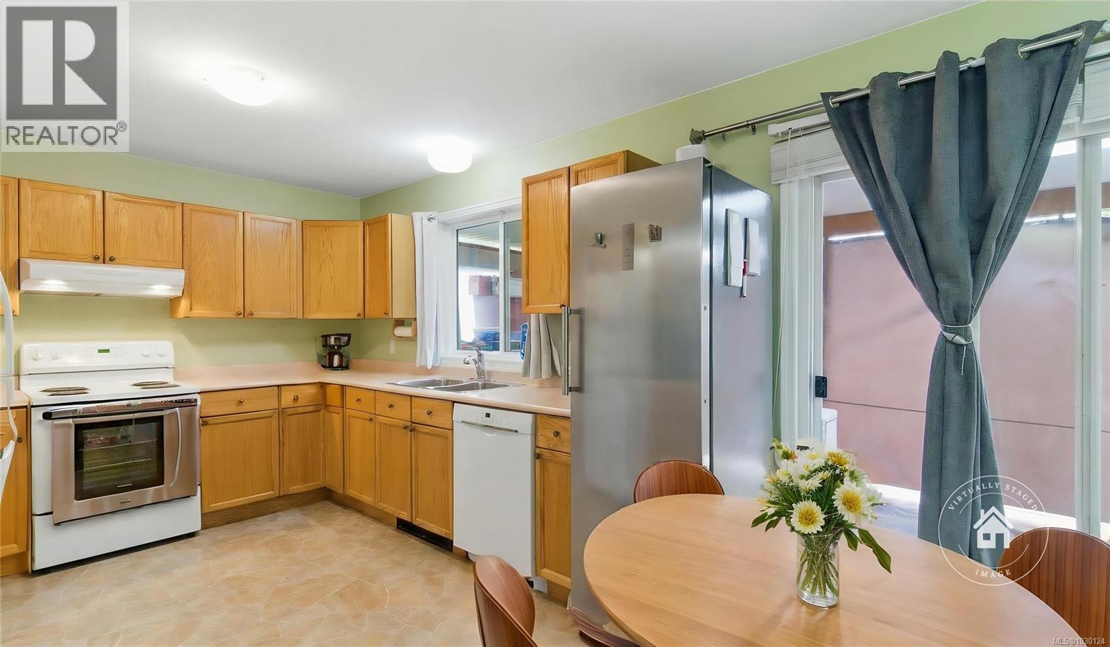 652 ERMINESKIN AVE - 5