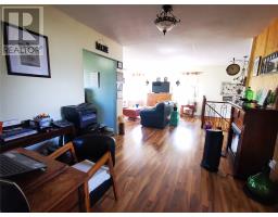 474 Main Street thumbnail 14