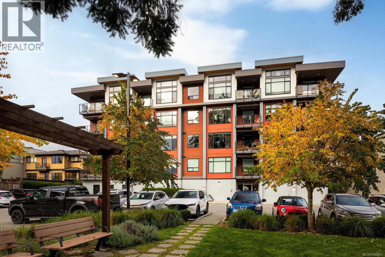 508 7162 West Saanich Road, Central Saanich