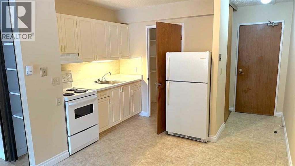 Multi-family House for Sale in   Street SW Cliff Bungalow Calgary 