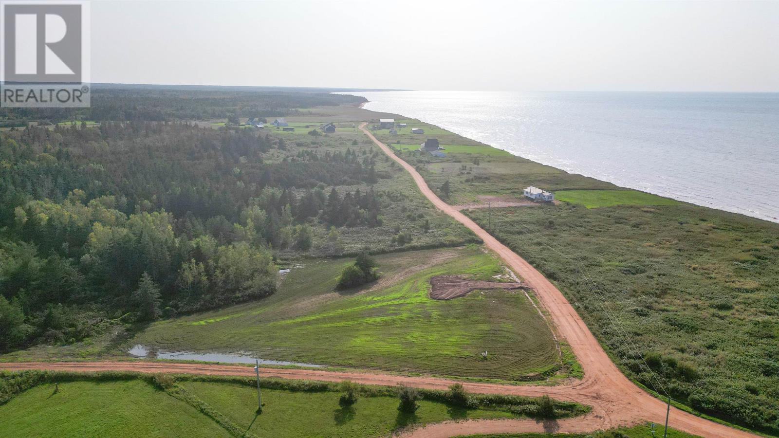 Sea Watch Road, St. Lawrence — photo 12