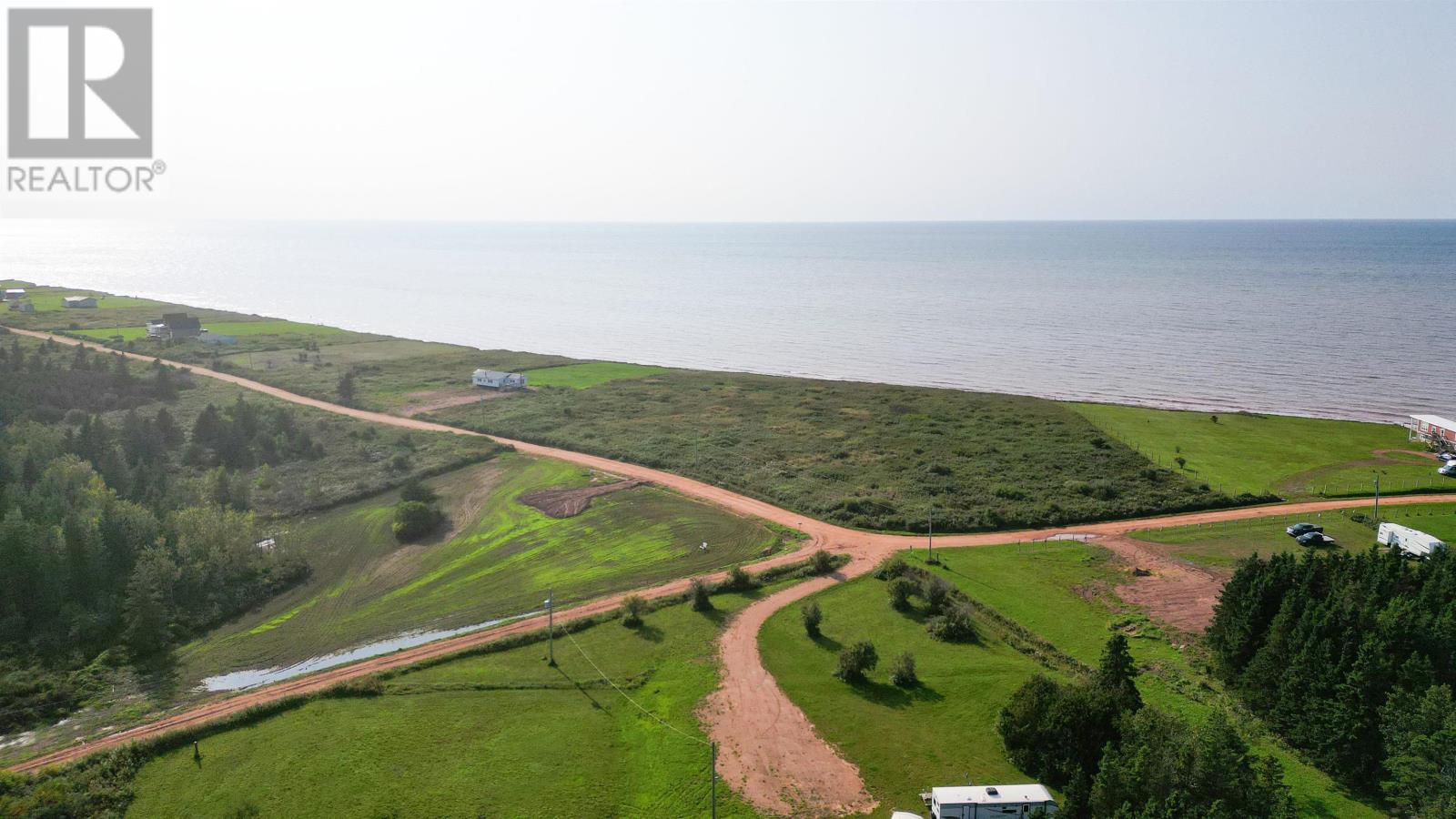 Sea Watch Road, St. Lawrence — photo 13