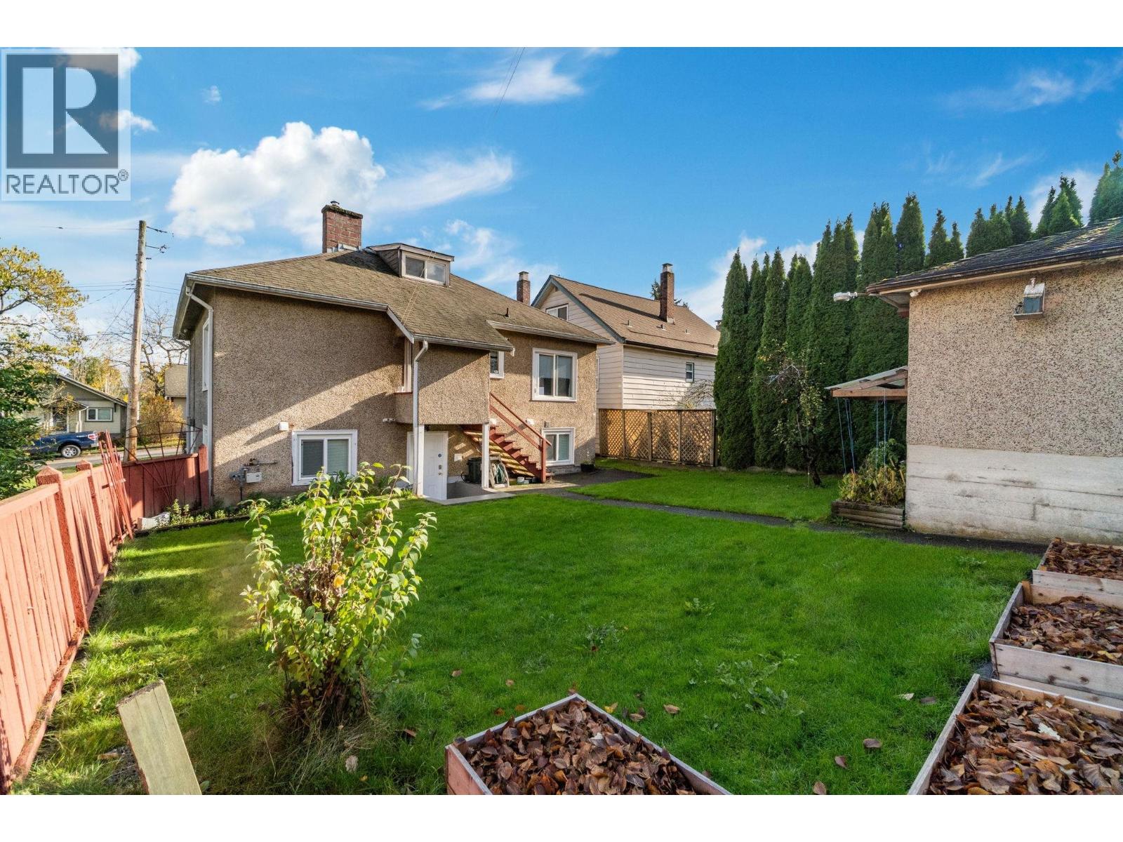 523 KELLY STREET, New Westminster