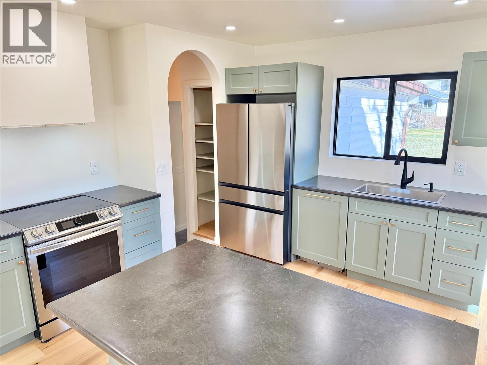 6295 COLLEGE ROAD - 5