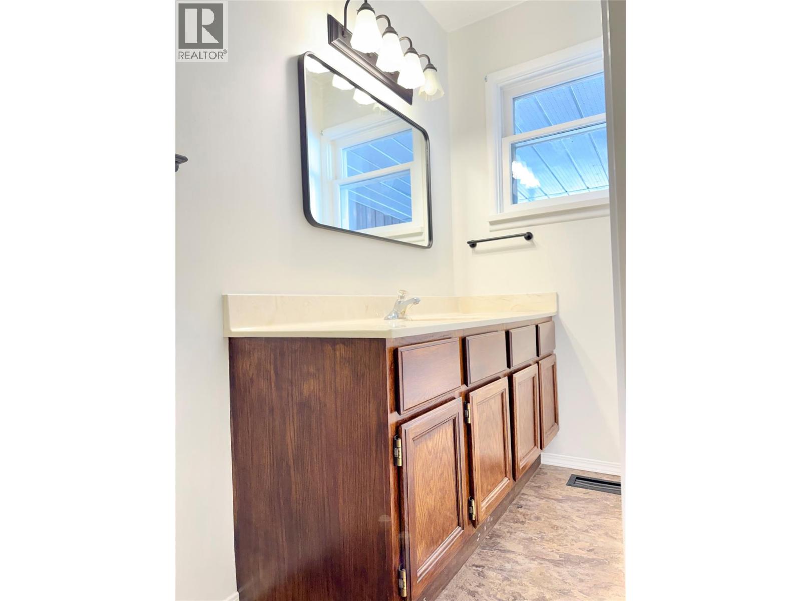 6295 COLLEGE ROAD - 27