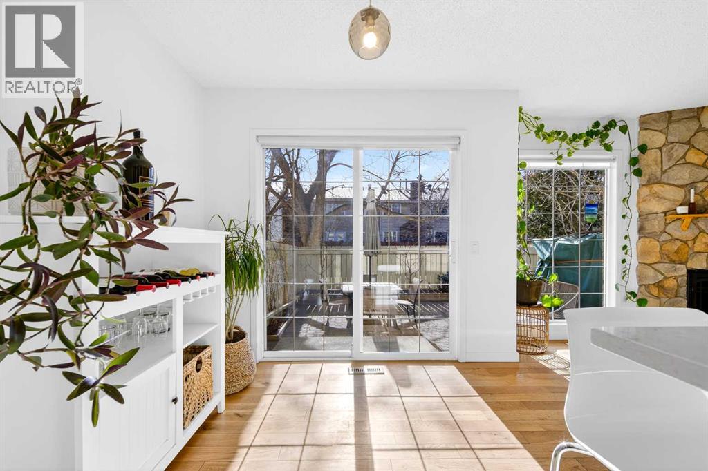 Single Family House for Sale in  Point Drive NW Point McKay Calgary 