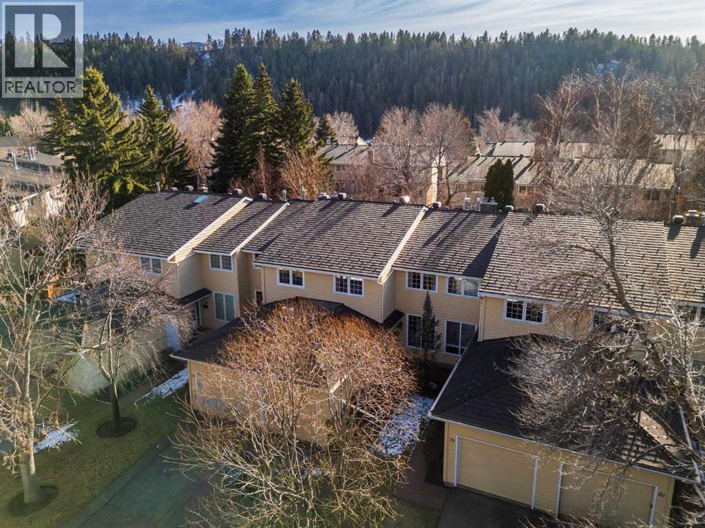 Single Family House for Sale in  Point Drive NW Point McKay Calgary 