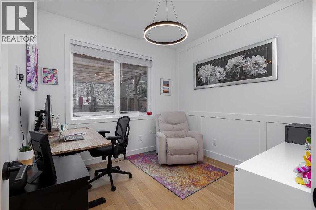 Single Family House for Sale in  Timberline Way SW Springbank Hill Calgary 