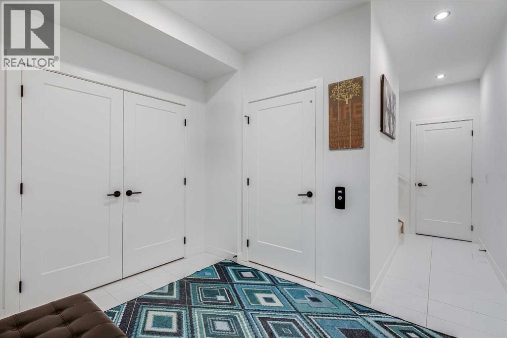 Single Family House for Sale in  Timberline Way SW Springbank Hill Calgary 