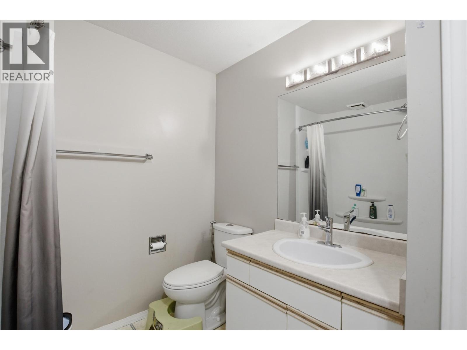 935 DOMINION Street, Kamloops